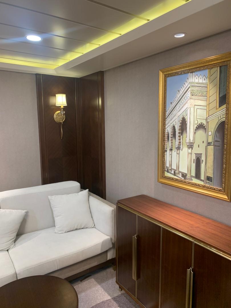 ESPACE SALON SUITE PRESIDENTIELLE