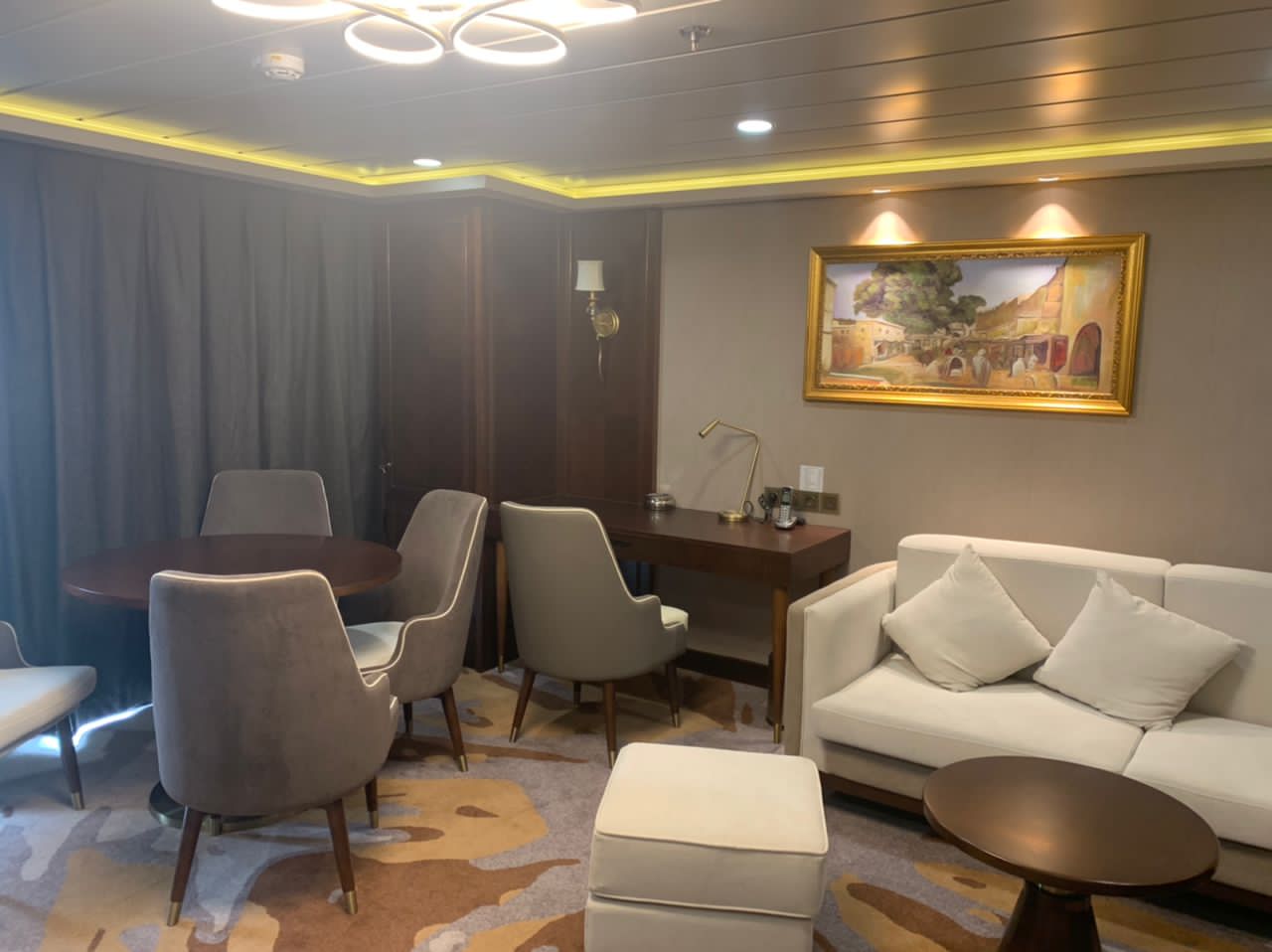 SALON SAM SUITE PRESIDENTIELLE